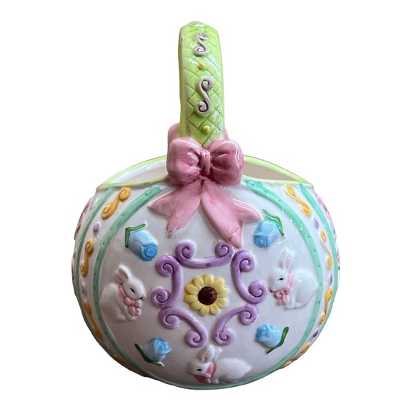 Vintage Ceramic Easter Basket Decor - Picture 2 of 7